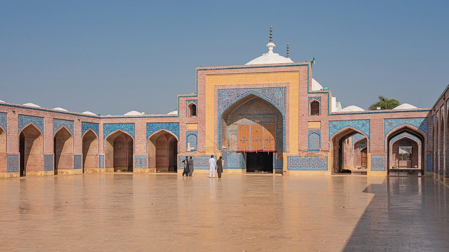 Shah-Jahan-Mosque-Thatta-3-1.jpg