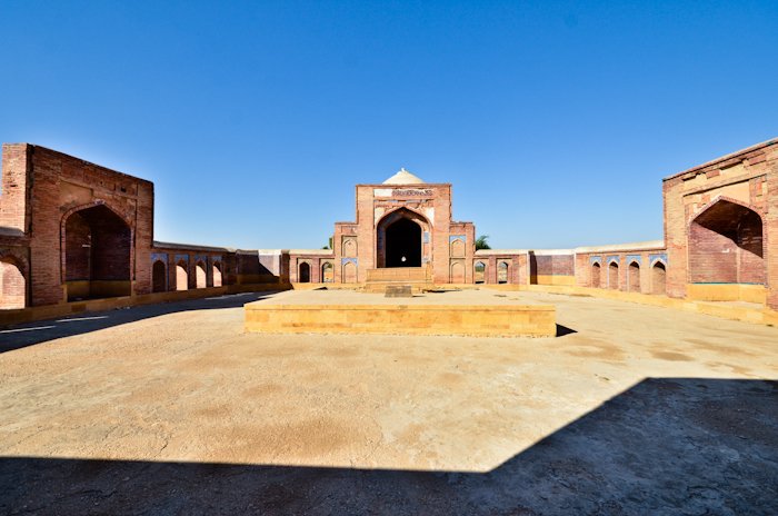 makli_necropolis01.jpg makli_necropolis01.jpg